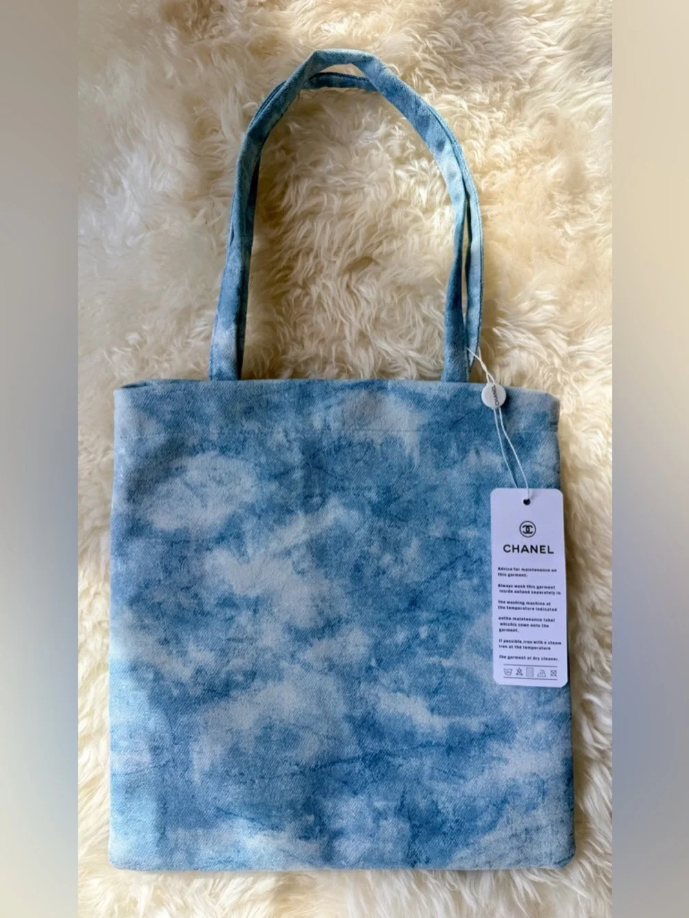 Chanel Exclusive Employee Shimmering Blue & White ‘CC’ Tote. NEW. Tag Attached - Picture 7 of 12